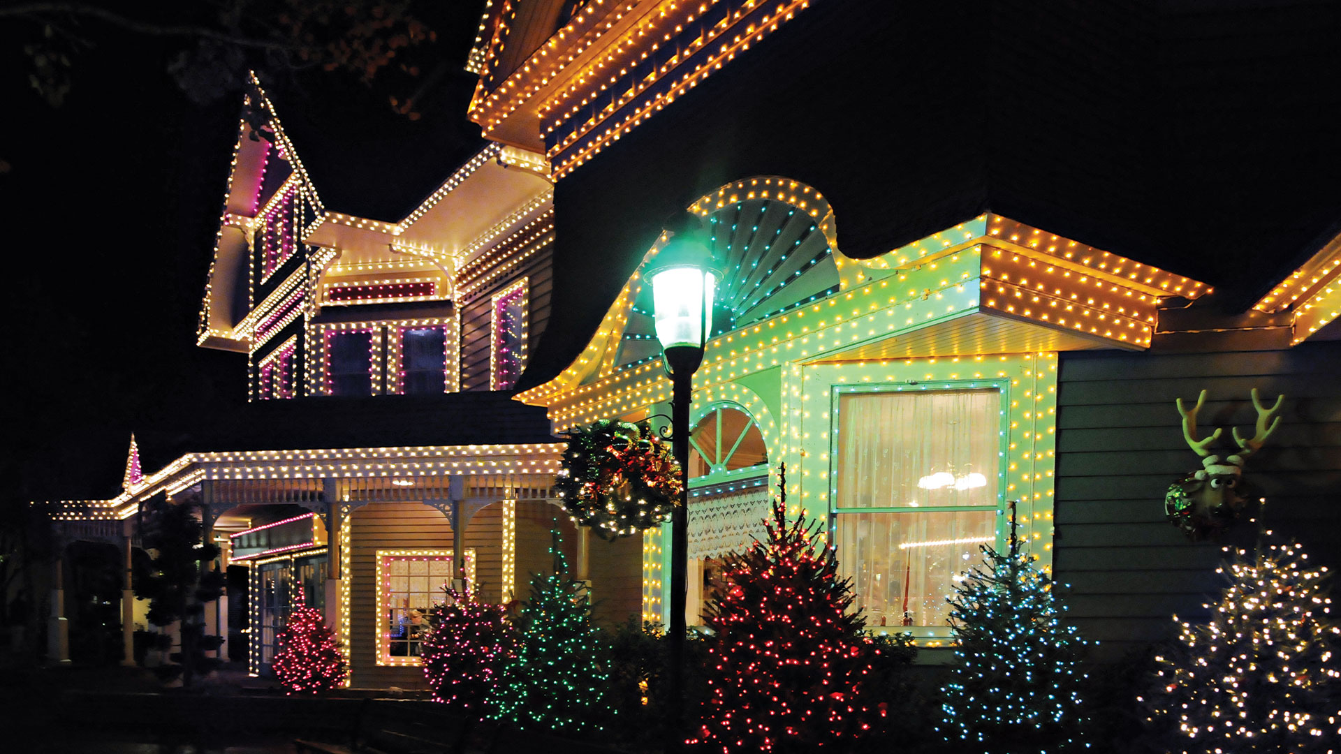 Holiday Lighting in Wilmington NC & Surrounding Area